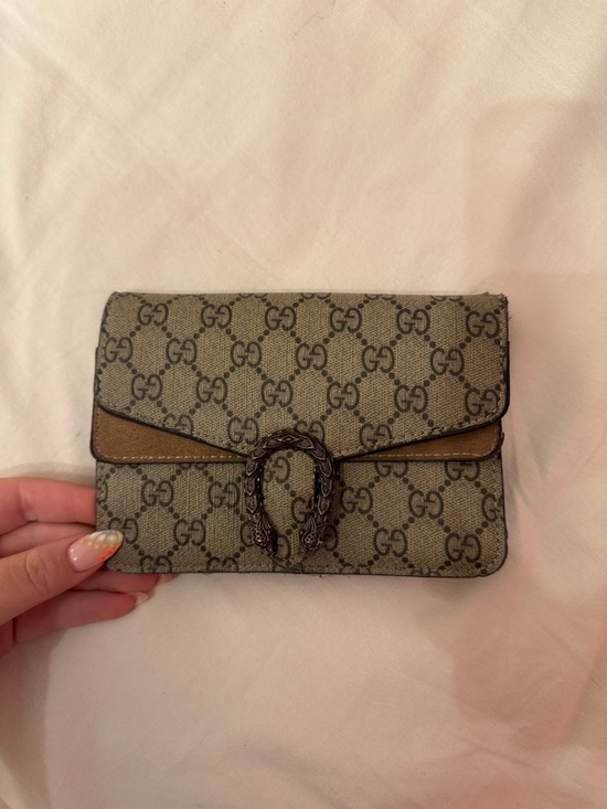 Gucci Handbags - Gucci small Crossbody/ clutch